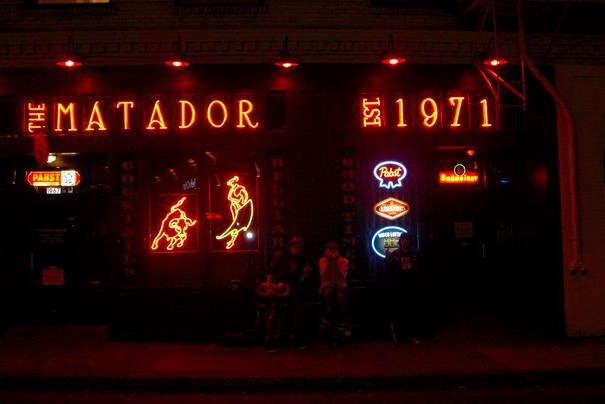 Descubre el Encanto del Bar Matador: Donde la Gastronomía se Funde con la Pasión Taurina