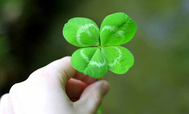 La Interacción entre la Suerte y el Éxito: Un Vínculo Indisoluble