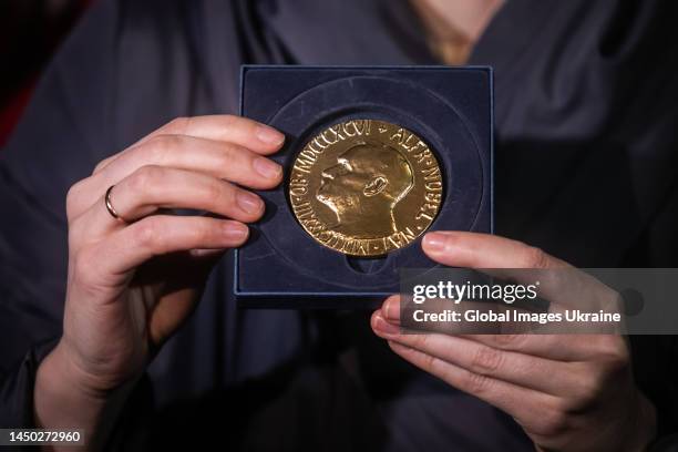 El Trofeo del Premio Nobel: Símbolo de Excelencia y Reconocimiento Mundial