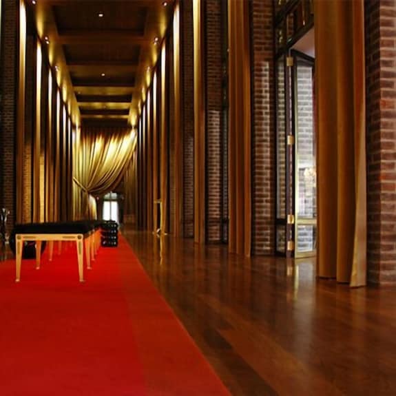 Descubre el Exclusivo Mundo del Faena Hotel en Buenos Aires